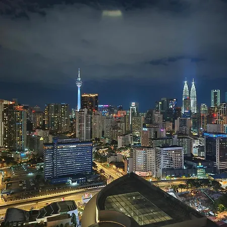 Lucentia Suites Bukit Bintang By Times Square Kuala Lumpur Bagian luar foto