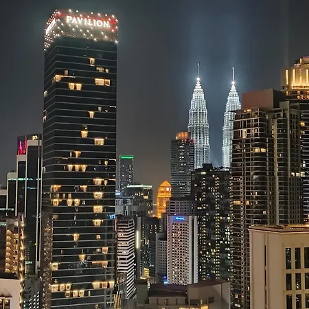 Lucentia Suites Bukit Bintang By Times Square Kuala Lumpur Bagian luar foto